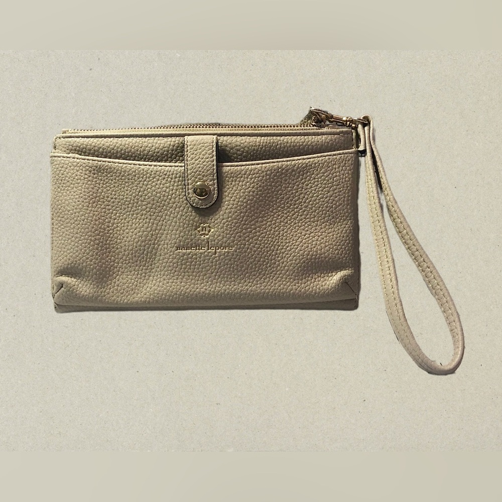 Nanette Lepore Beige Pebble Stone Wallet EUC